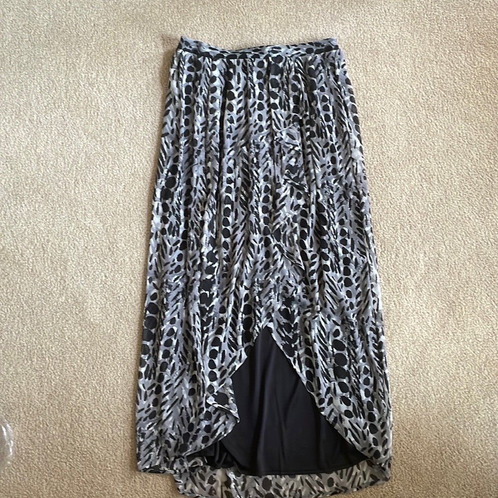 Daniel Rainn Black and Gray Maxi Skirt